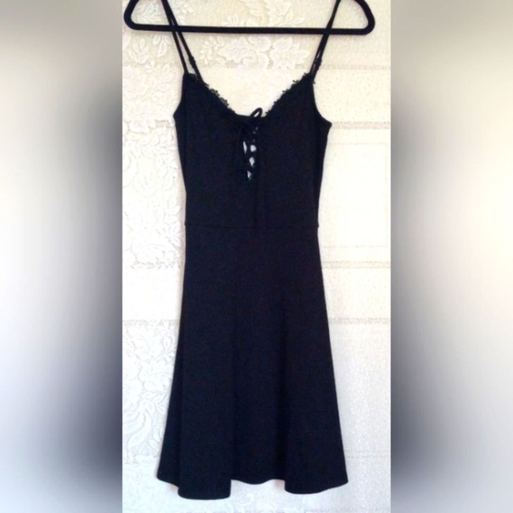 H&M DIVIDED SPAGHETTI STRAP MINI DRESS
